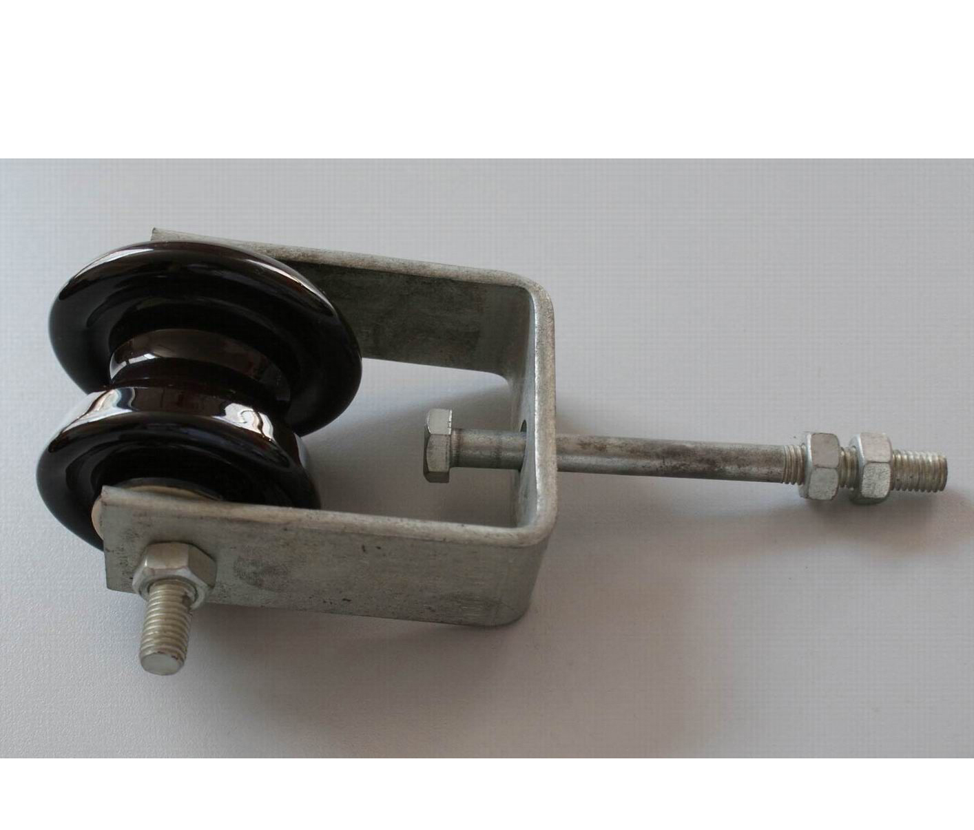 ED-2B PORCELAIN SHACKLE INSULATOR 